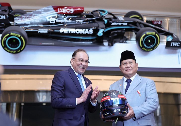 prabowo-subianto-indonesia-1738024416255539334334 100 ngày 'quyết đoán và hiệu quả' của Tổng thống Indonesia Prabowo Subianto - Ảnh 1.